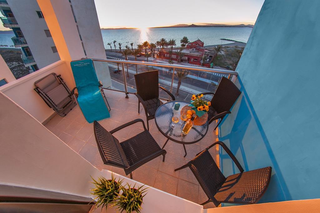 Apartamentos MarAzul La Manga Habitación foto
